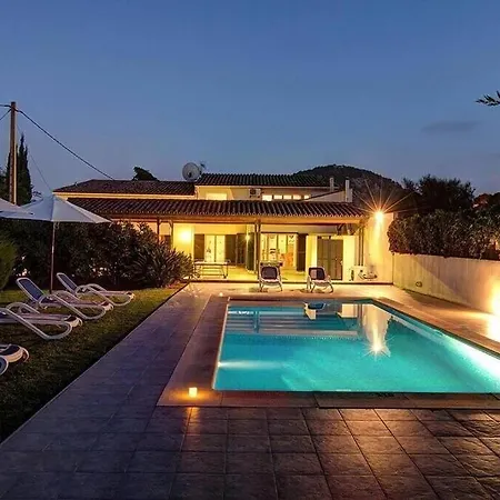 Perfect Location! A Country By Renthousing