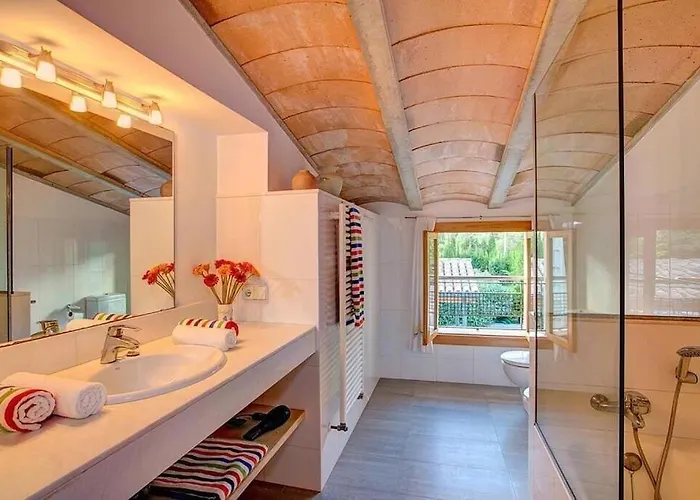 Villa Perfect Location! A Country By Renthousing *