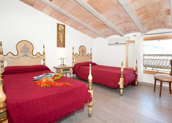 Perfect Location! A Country By Renthousing